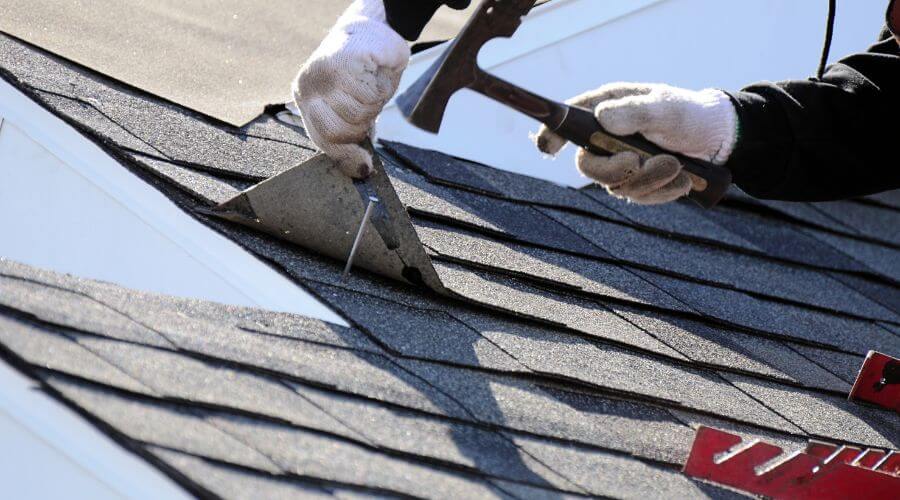Professional residential roofers in Henley, MO